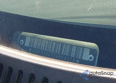 2002 Chevrolet Suburban 1500 Z71 z USA, uszkodzony, nr VIN 3GNFK16Z72G354376